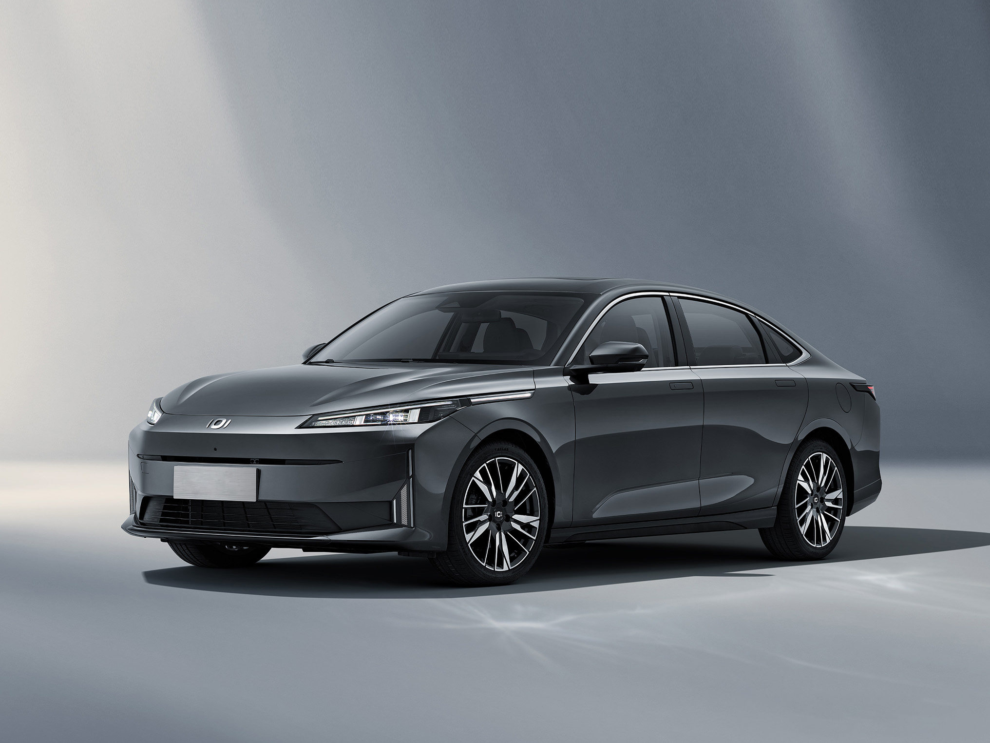 新葡萄8883官网AMG启源A05左45°